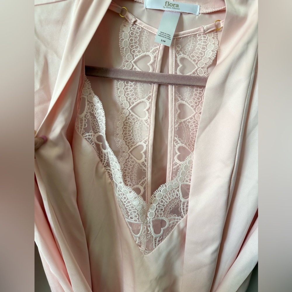 Flora Nikrooz Pink Satin Lace Robe & Cami Set 2PC Sleepwear Bridal S/M NWT - Picture 5 of 13